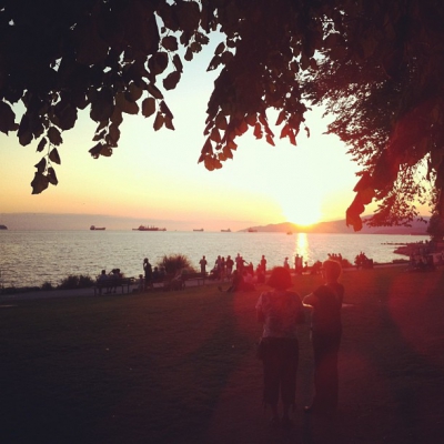 @westendbia: “How about that sunset tonight? Beautiful! #westendyvr #englishbay #yvr”