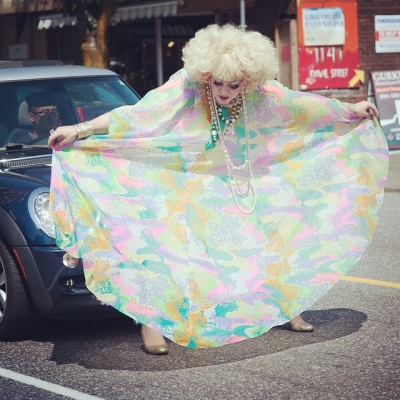 @westendbia: “Attention Motorists: Watch for Queens.  Photo: @belleancell #WeAmaze