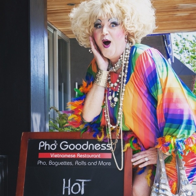 @westendbia: “#ConniSmudge is serving up piping hot, mo’ pho #ELEGANZA.
