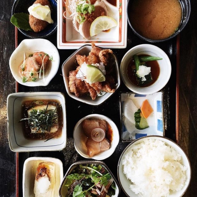 @westendbia: “Lunch special today – the legendary @kingyo_izakaya Bento Box.