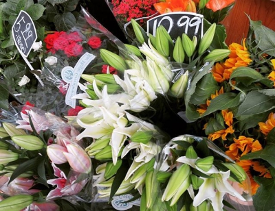 @westendbia: “Fresh cut flowers for days at J&J Market. #WeAmaze”